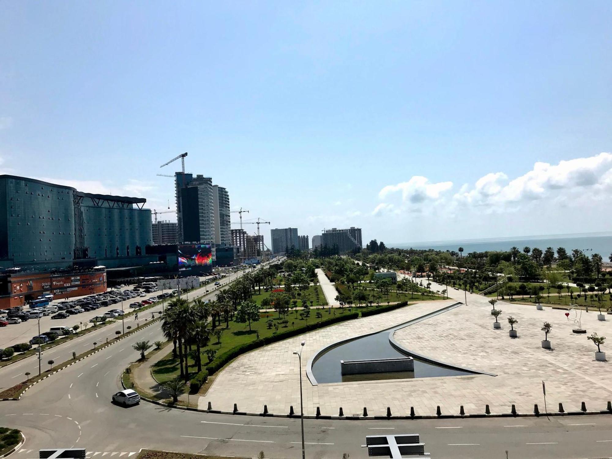 Orbi Beach Tower Aparts 바투미 외부 사진