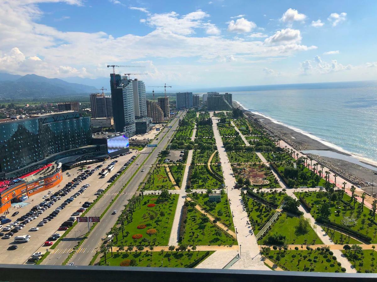 Orbi Beach Tower Aparts 바투미 외부 사진